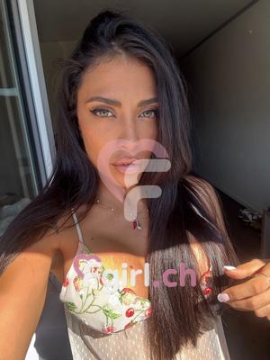 Fanny - Escort en Fribourg