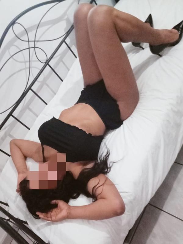 Felly Aphodi - Escort en Martigny
