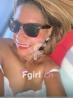 Femme Mûre - Escort in Châtel-Saint-Denis
