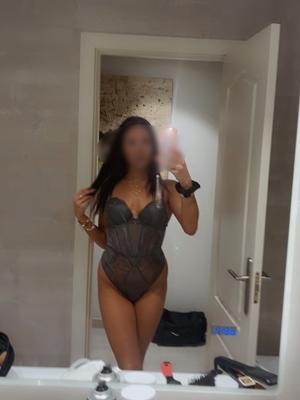 Farah - Escort à Genève
