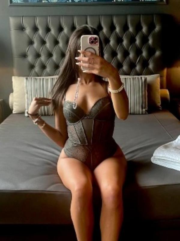 Farah - Escort in Geneva
