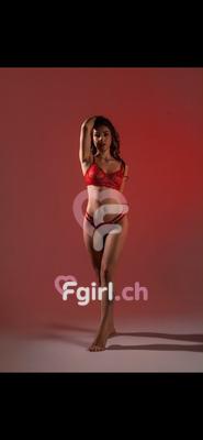 Gabriela - Escort in Genf
