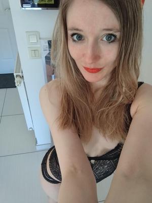 Gaelle-Anne - Masseuse érotique à Nyon
