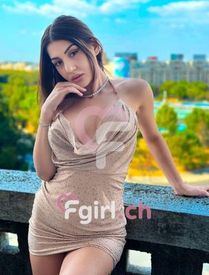 Georgiana - Escort in Crissier
