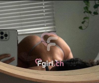 Georgina - Escort à Fribourg
