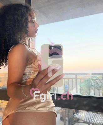 Georgina - Escort à Fribourg