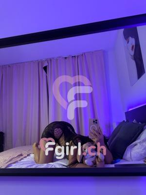 Gina - Escort in Genf