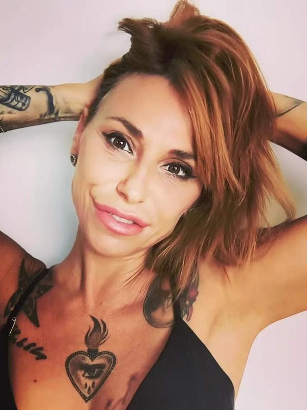 Gina Snake - Escort à Eaux-vives
