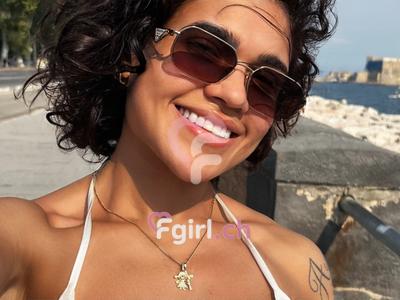 Giovanna Alma - Escort à Genève