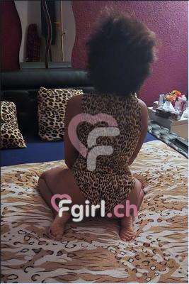 Giselle - Escort à Düdingen
