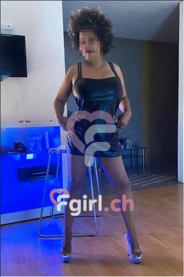Giselle - Escort à Düdingen
