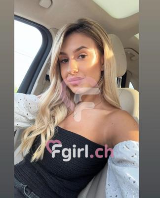 Giulia - Escort in Genf