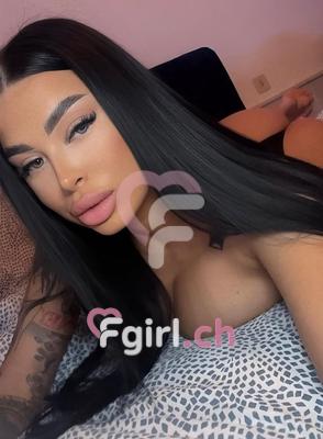 Giulia - Escort à Genève