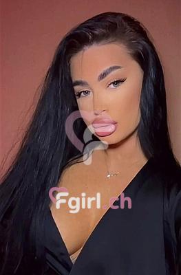 Giulia - Escort à Genève