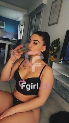 Giulia - Escort en La Chaux-de-Fonds
