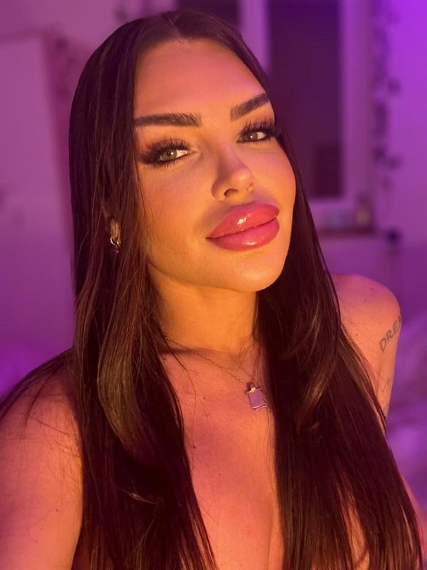 Gloria - Escort in Yverdon-les-bains
