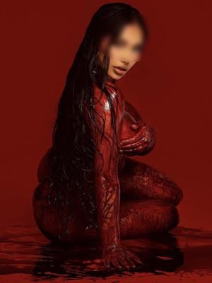 Hana - Escort a Eaux-vives
