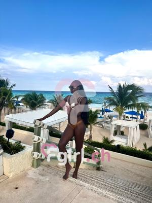 Hanna - Escort in Lausanne
