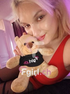 Helena Zehra - Escort in Fribourg