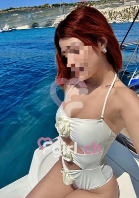 Henny - Escort in Renens
