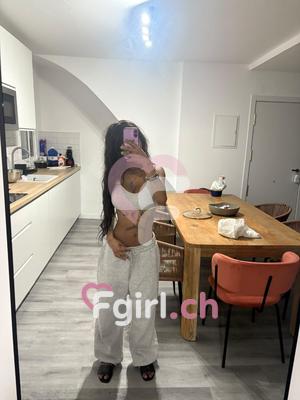 Hilary - Escort à Neuchâtel
