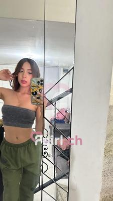 Holly - Escort à Plainpalais