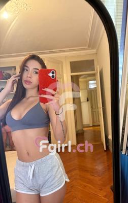 Holly - Escort à Plainpalais