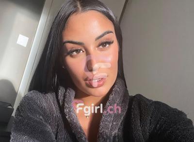 Honey - Escort à Neuchâtel
