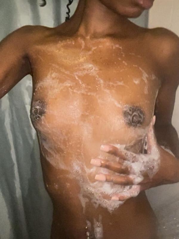 Inès - Escort à Genève
