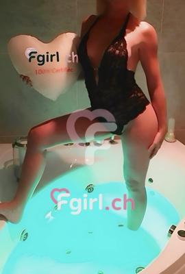Inès - Massaggiatrice erotica a Genève