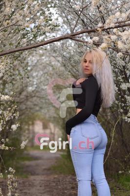 Inkis - Escort in Genf
