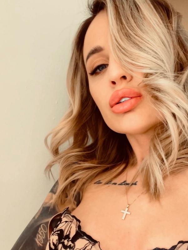 Irina - Escort in Martigny
