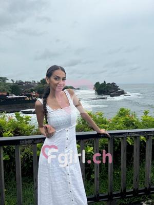 Irina - Escort in Genf
