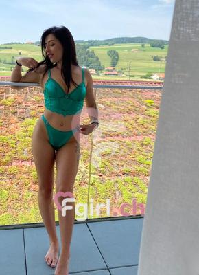 Irina - Escort à Yverdon-les-Bains
