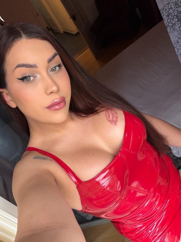 Ts Irina - Transsexual in Geneva
