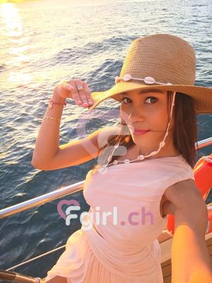 Iris - Escort in Romont