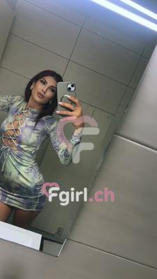 Irra - Escort à Le Locle
