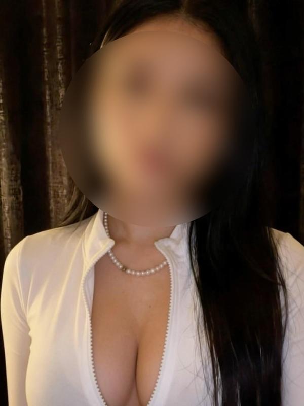 Isabel - Escort in Martigny
