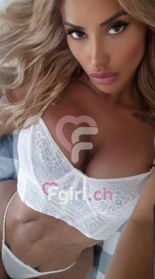 Isabela - Escort in Genf