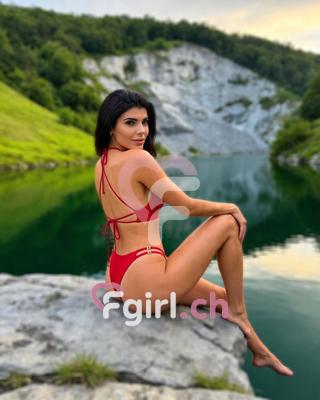 Isabella - Escort à Eaux-vives
