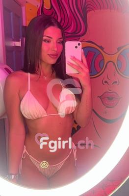 Isabella - Escort in Fribourg
