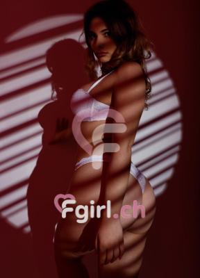 Isabella - Masseuse érotique à Eaux-vives
