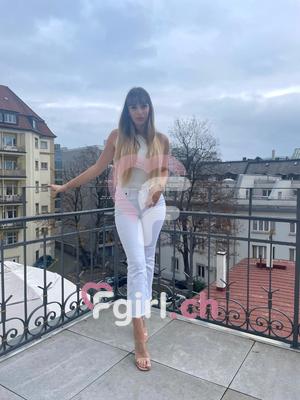 Ivanna - Erotische Masseurin in Nyon
