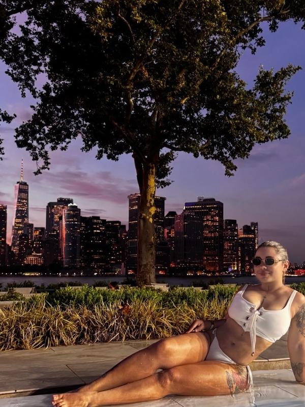 Jade - Escort in Plainpalais
