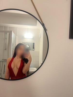 Jade - Escort a Genève
