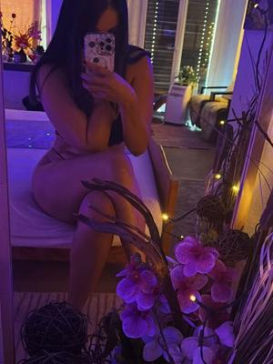 Jade - Masseuse érotique à Bex
