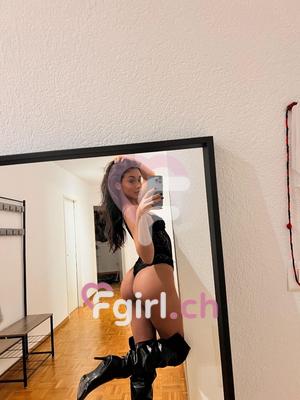 Jade - Escort à Plainpalais