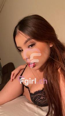 Jazmin - Escort en Fribourg
