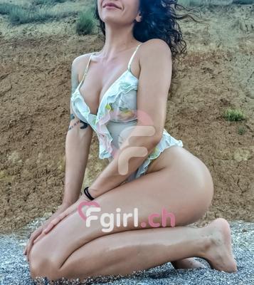 Jazmin - Erotische Masseurin in Lausanne
