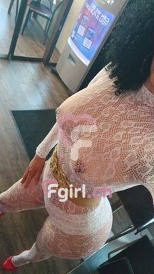 Jenifer - Escort in Aigle
